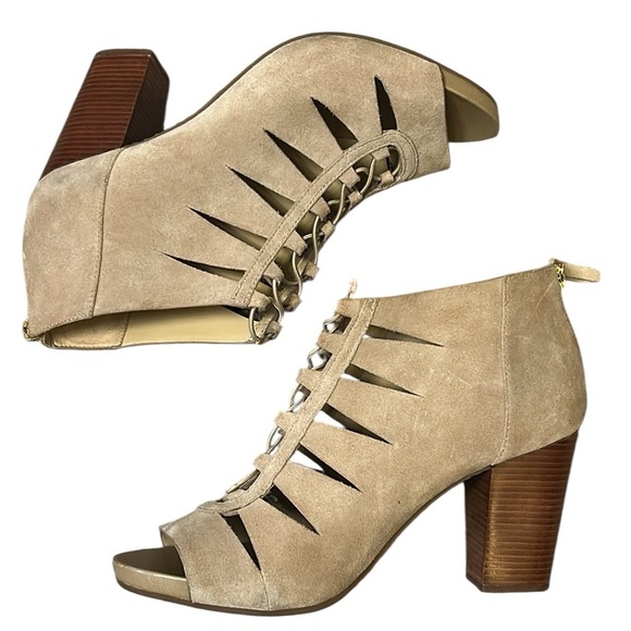 MICHAEL Michael Kors Elsie Cutout Lace-Up Suede Bootie Size 9.5 - Picture 14 of 16